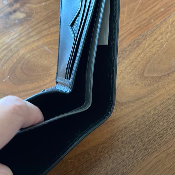 Guess leather mens wallet *free gift with purchase - Picture 5 of 7